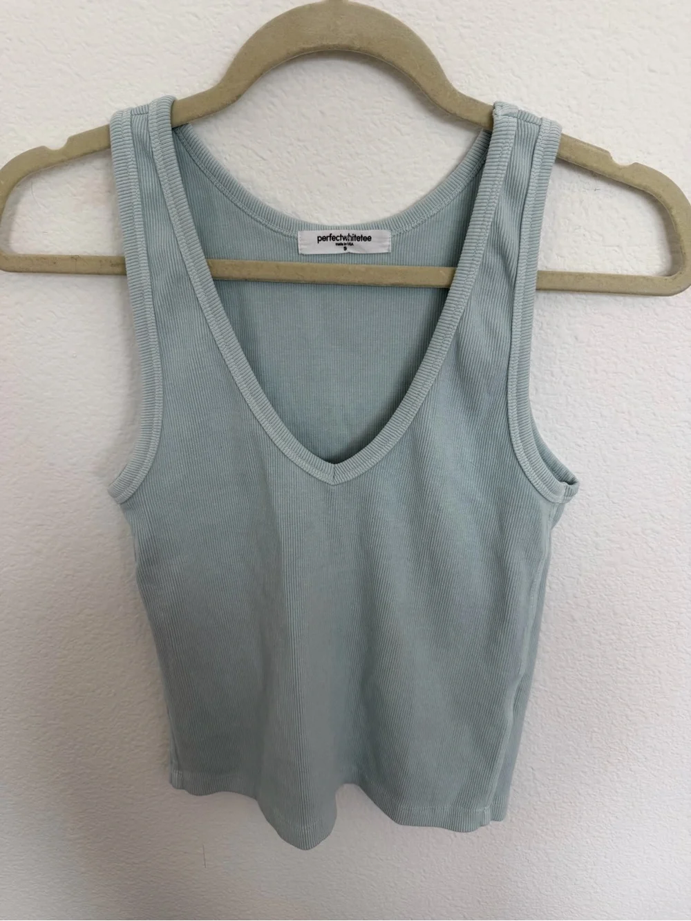 Perfect White Tee Ribbed v-Neck Tank Small - Picture 1 of 3